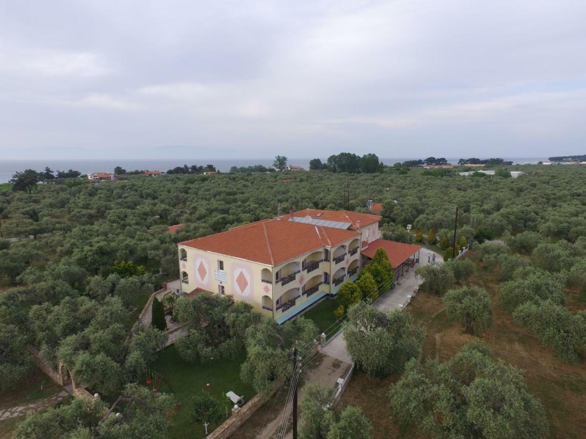 Iraklis Hotel Skala Rachoni  Exterior foto